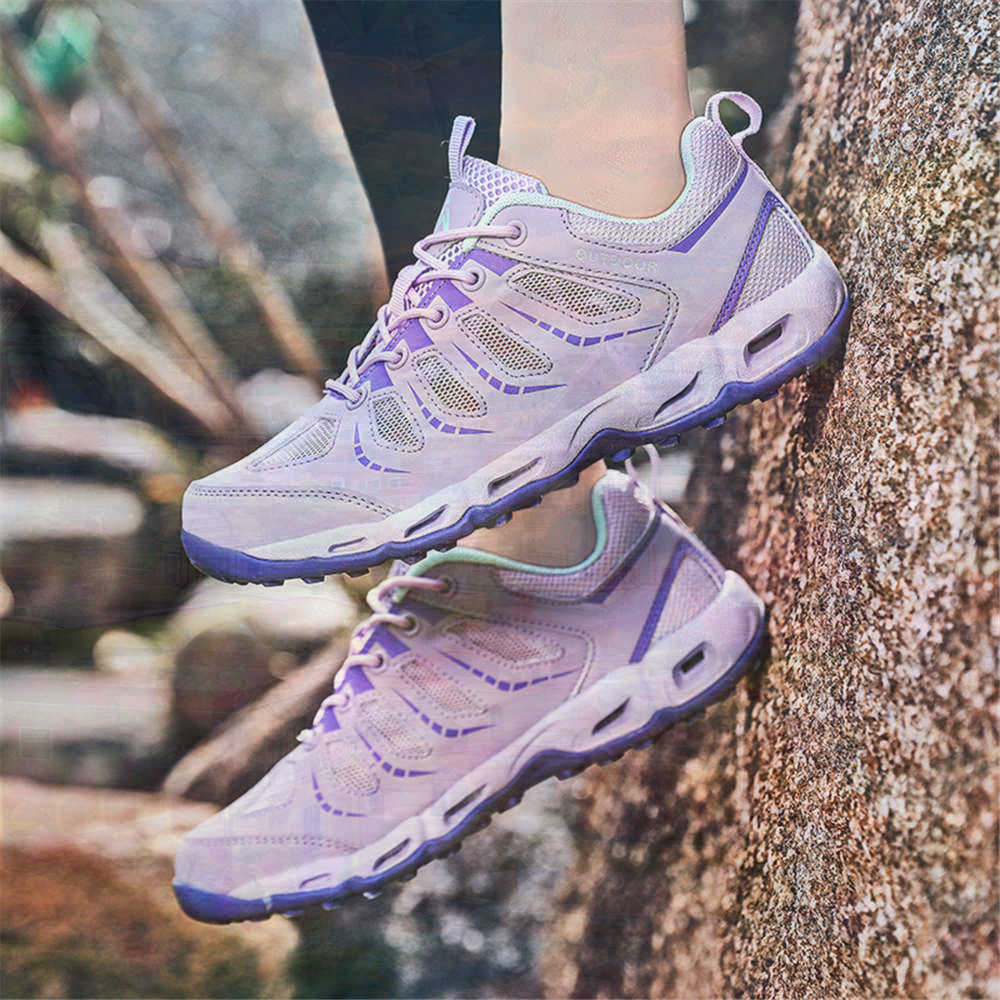 Sumer Round Tip Silver Sneaker - Women Streetwear Brand 评论和价格